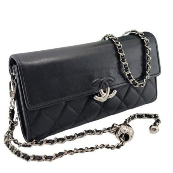 Authentic CHANEL Grained Calfskin Quilted CC Box Flap Wallet Black Leather Purse